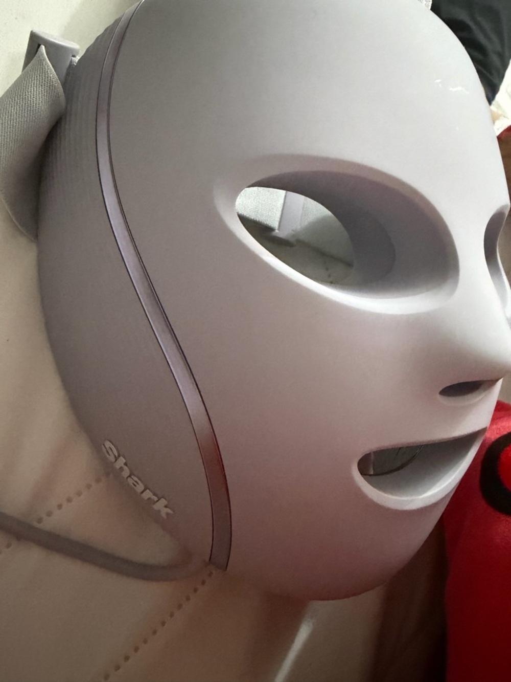 Shark LED Light Therapy Facial Mask - Lavender